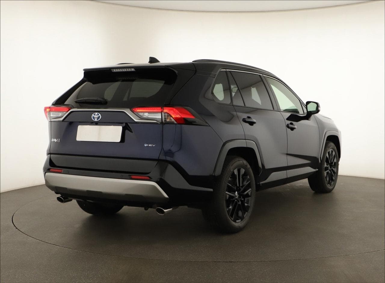2025 Toyota RAV4 - 7