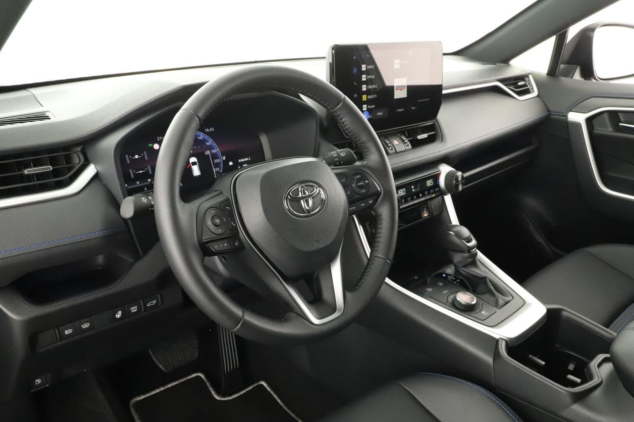 2025 Toyota RAV4 - 19