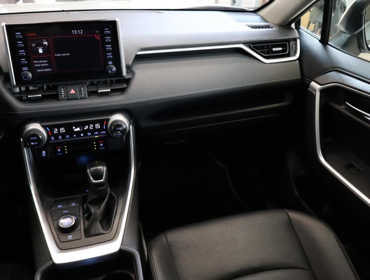2021 Toyota RAV4 - 11