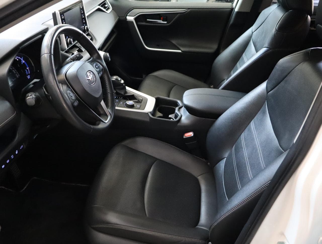 2021 Toyota RAV4 - 16