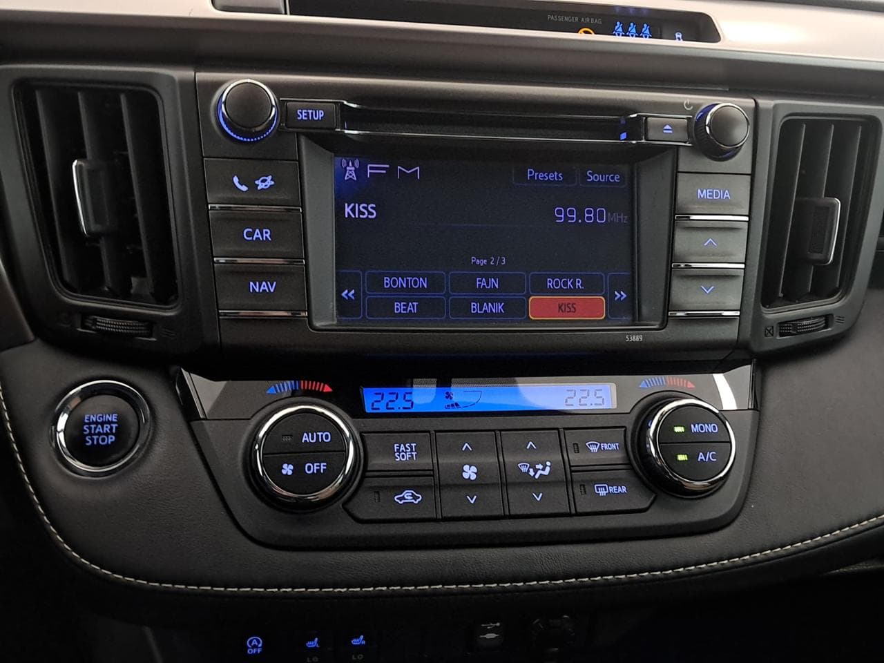 2018 Toyota RAV4 - 17