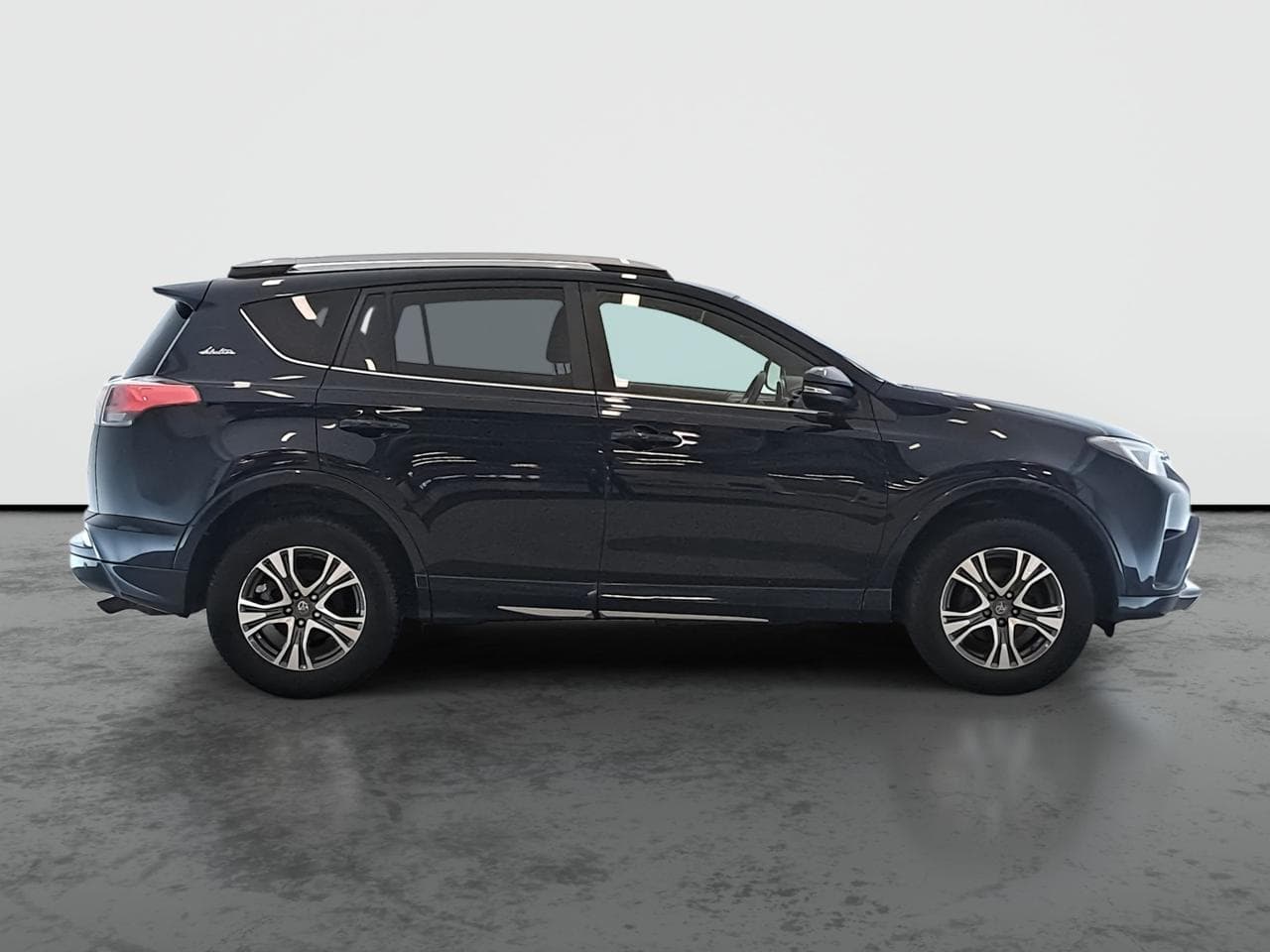 2018 Toyota RAV4 - 8