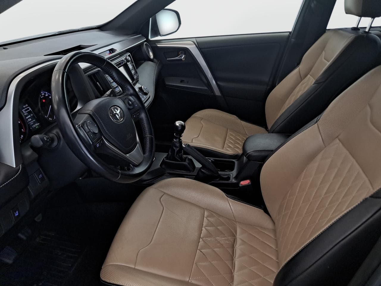 2018 Toyota RAV4 - 15