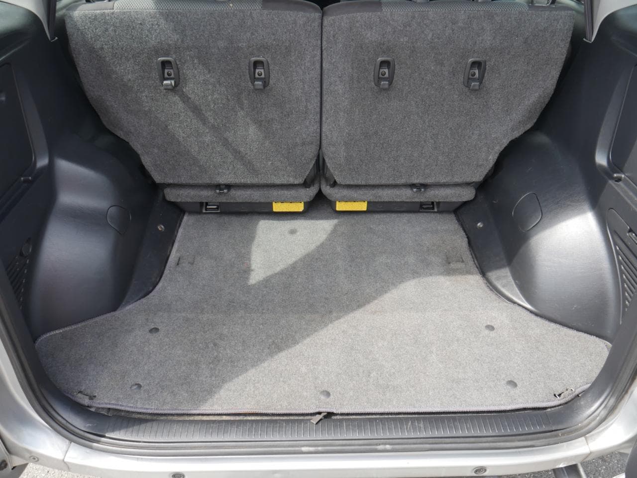 2005 Toyota RAV4 - 7