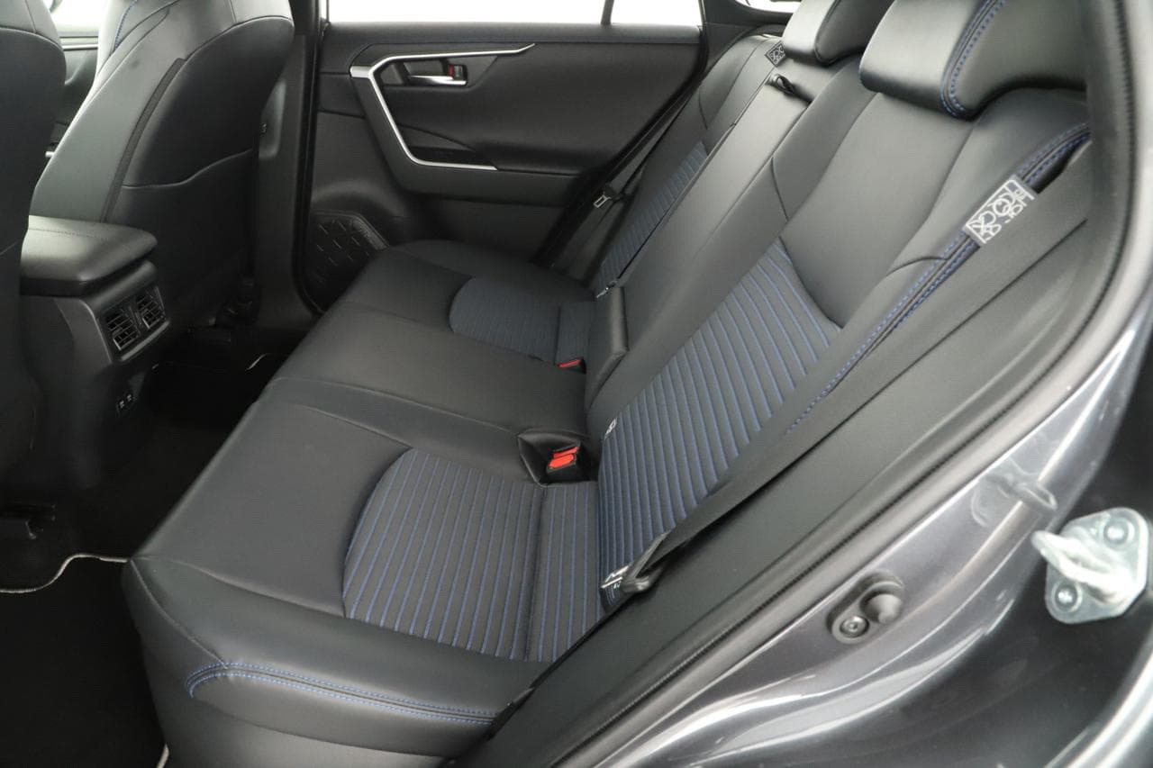 2020 Toyota RAV4 - 12