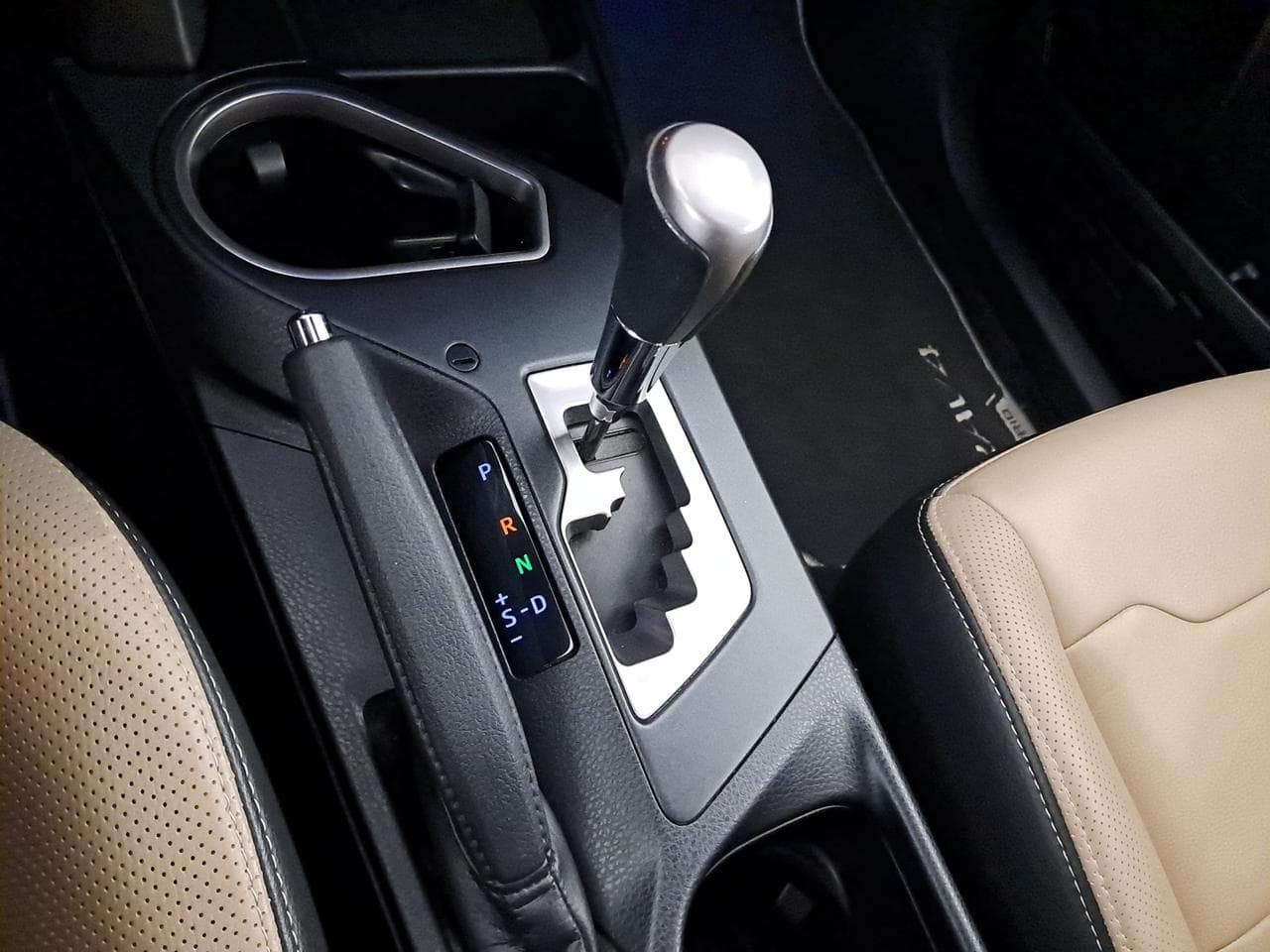 2017 Toyota RAV4 - 19
