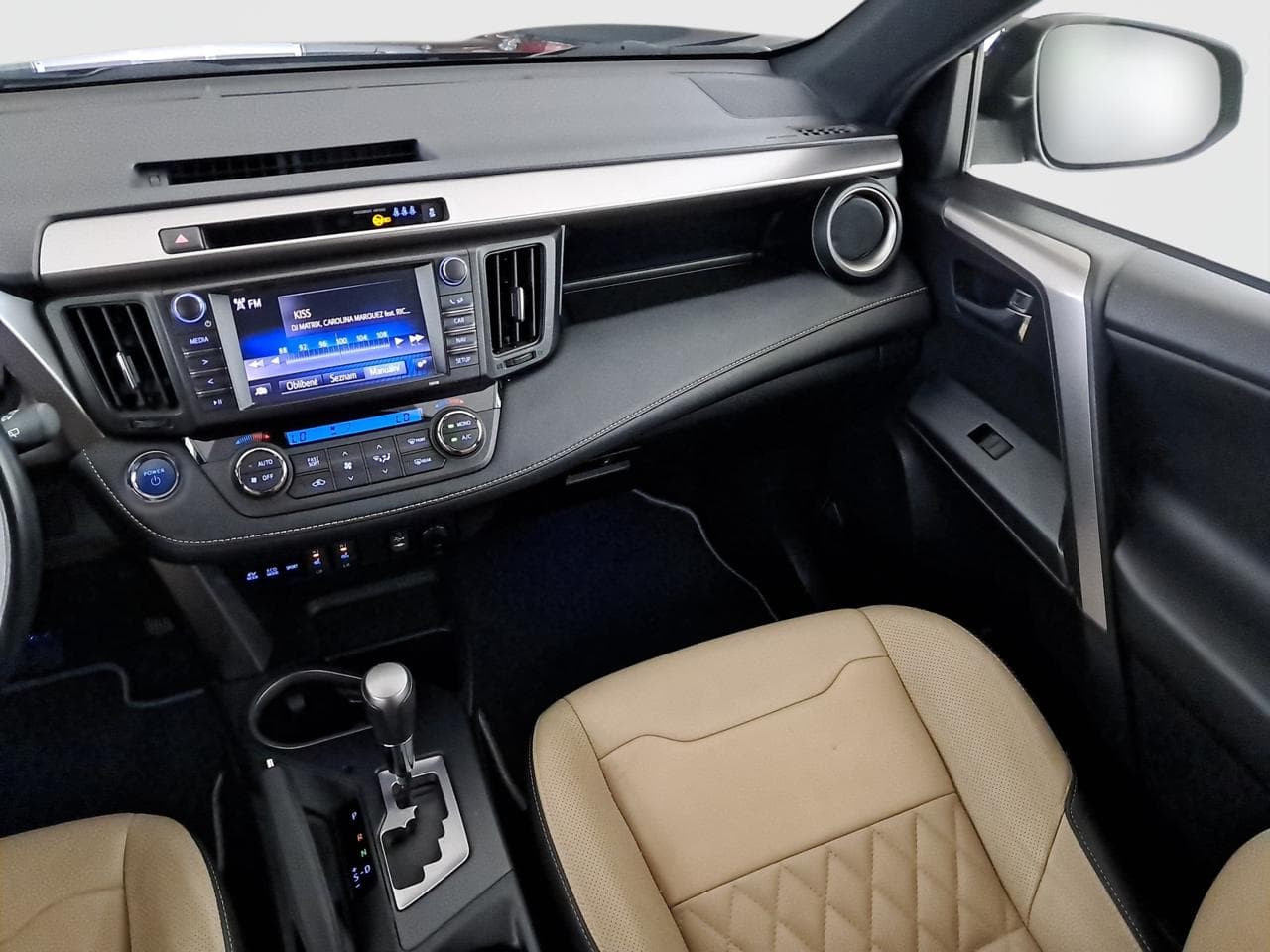 2017 Toyota RAV4 - 11