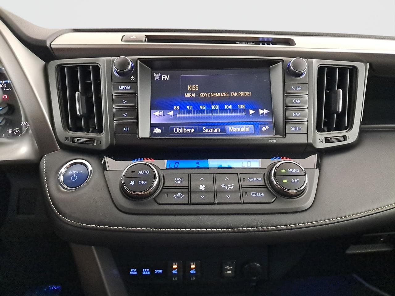 2017 Toyota RAV4 - 18