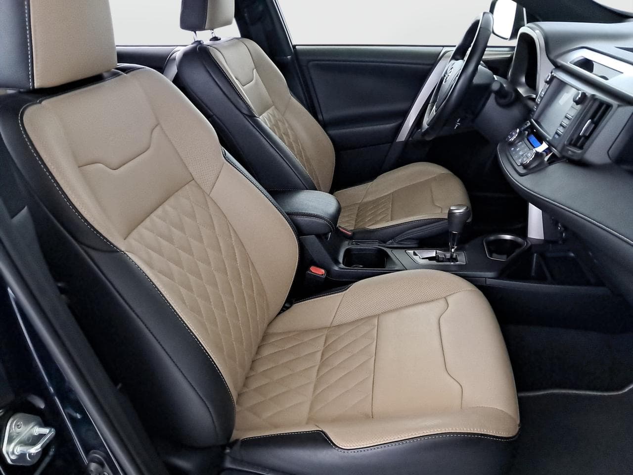 2017 Toyota RAV4 - 12