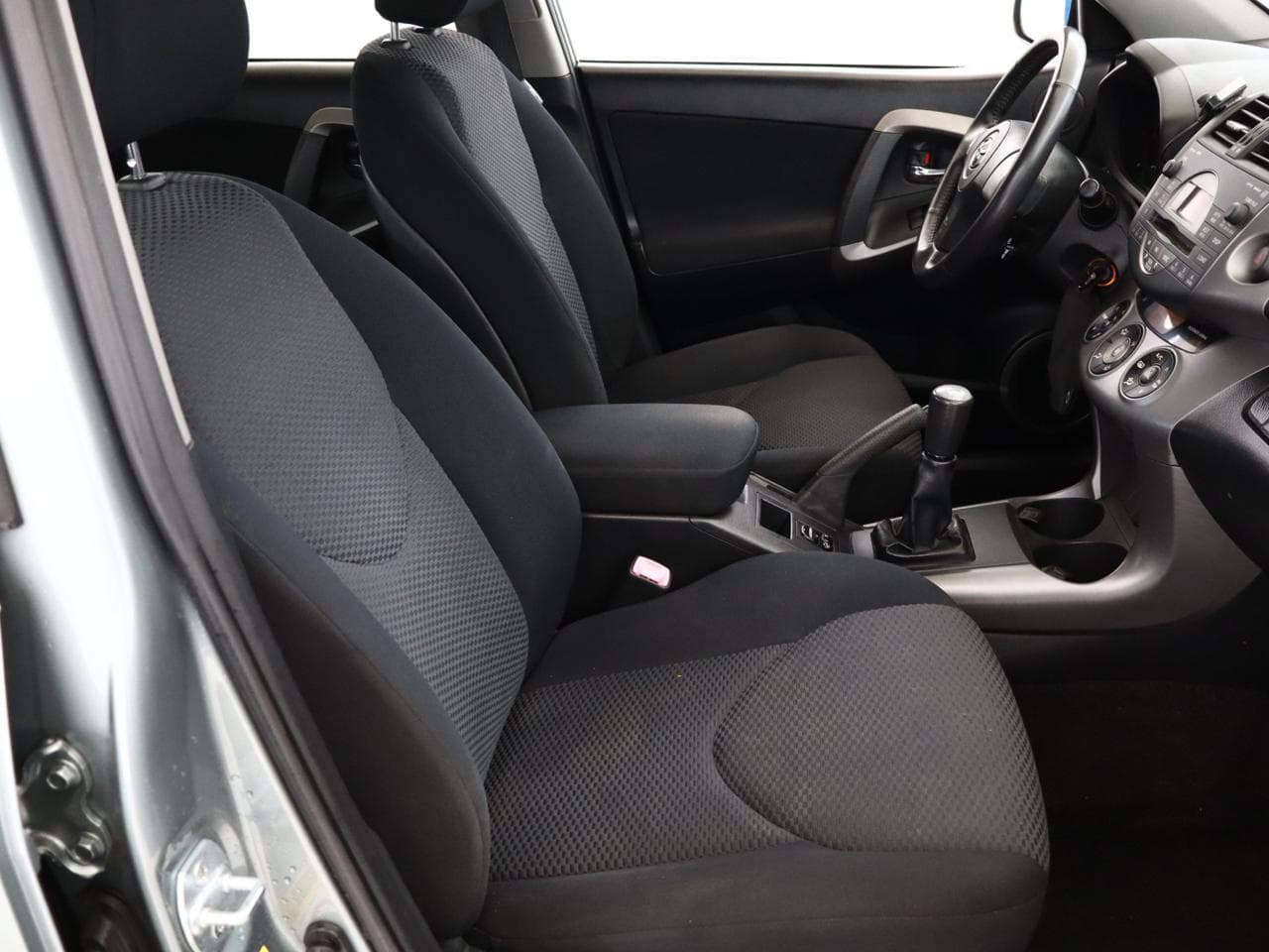 2007 Toyota RAV4 - 10