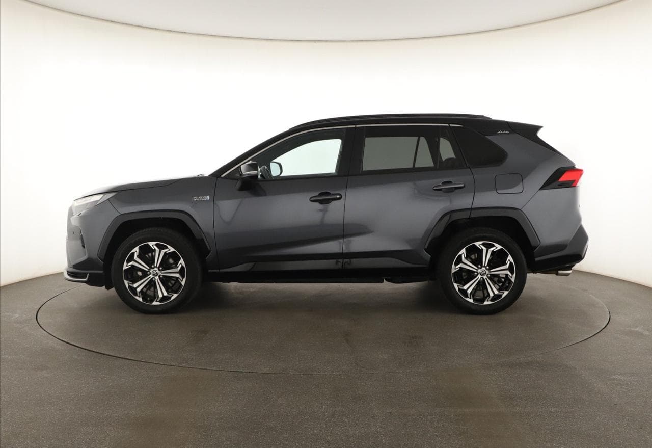 2022 Toyota RAV4 - 4