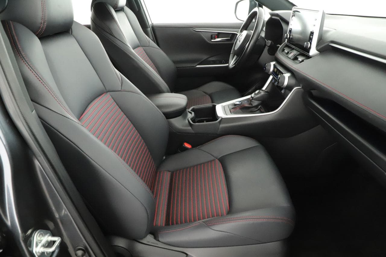 2022 Toyota RAV4 - 10