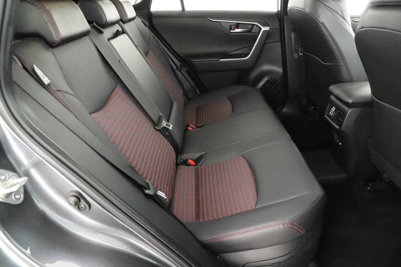 2022 Toyota RAV4 - 11
