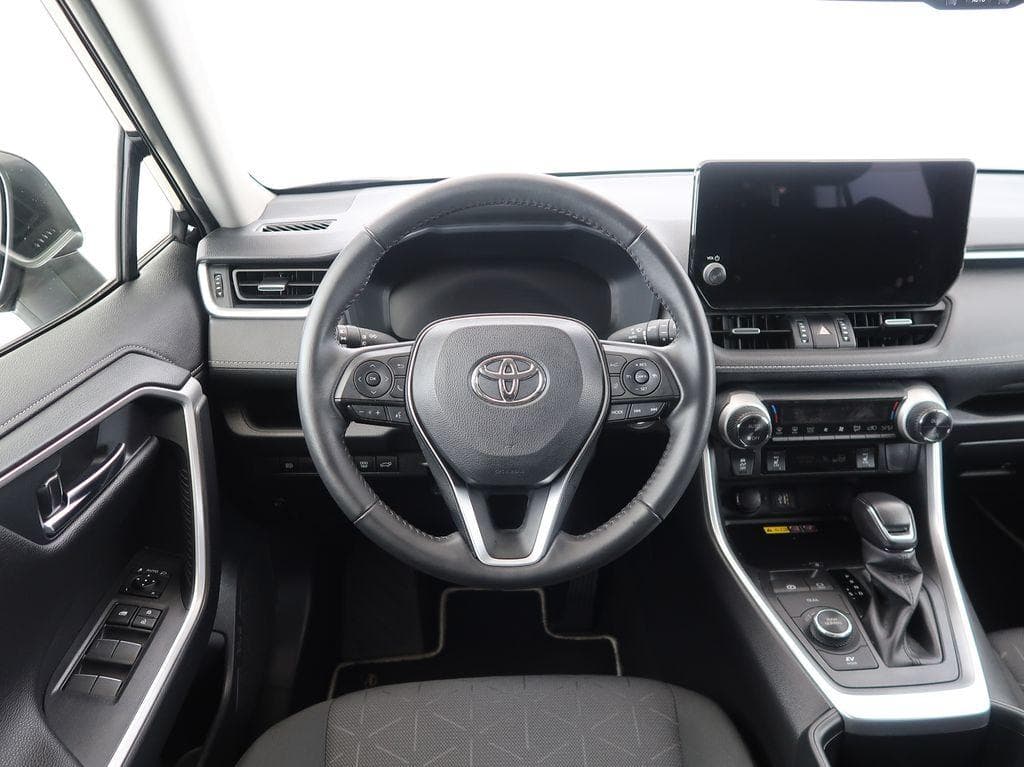 2022 Toyota RAV4 - 16