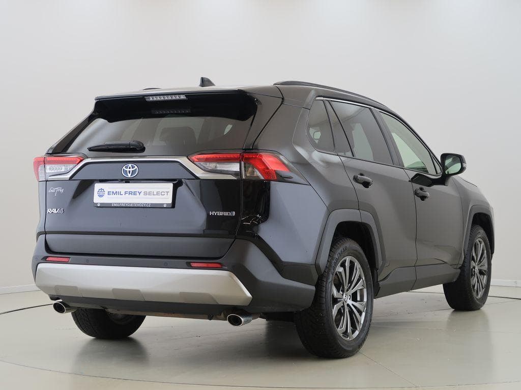 2022 Toyota RAV4 - 5