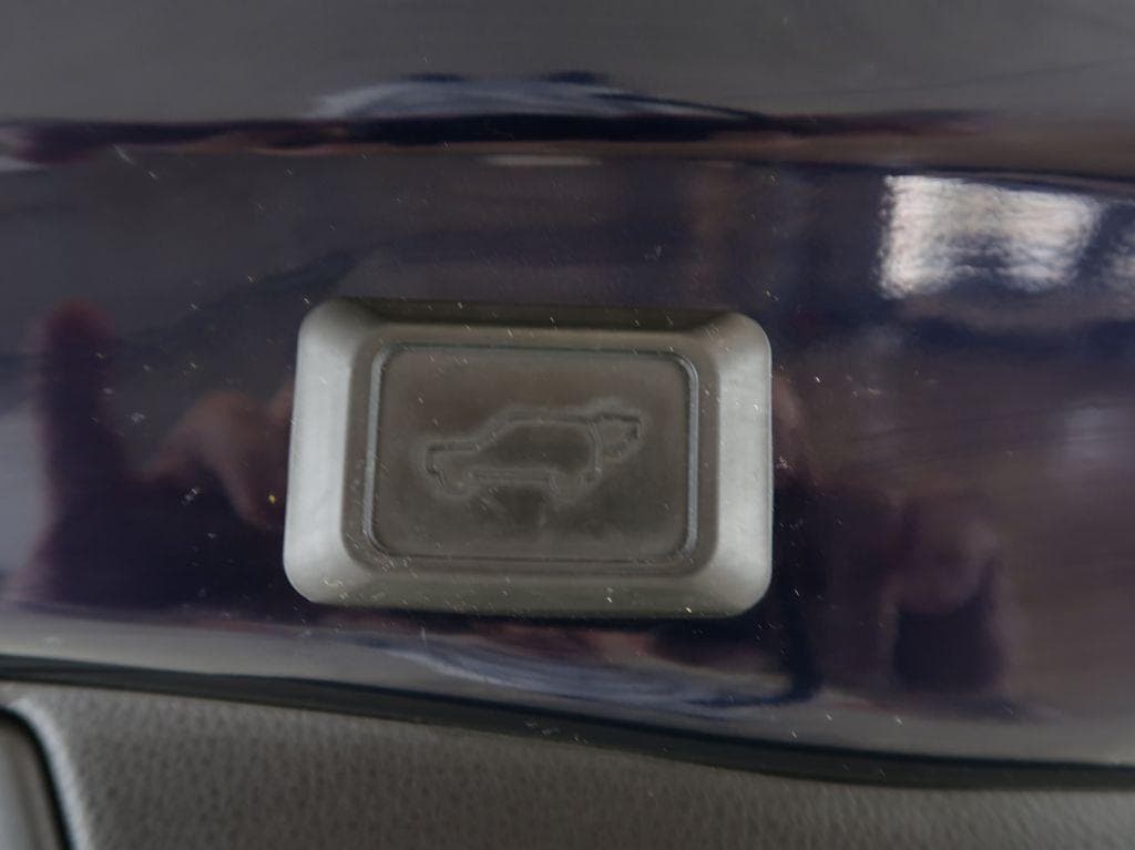 2022 Toyota RAV4 - 12