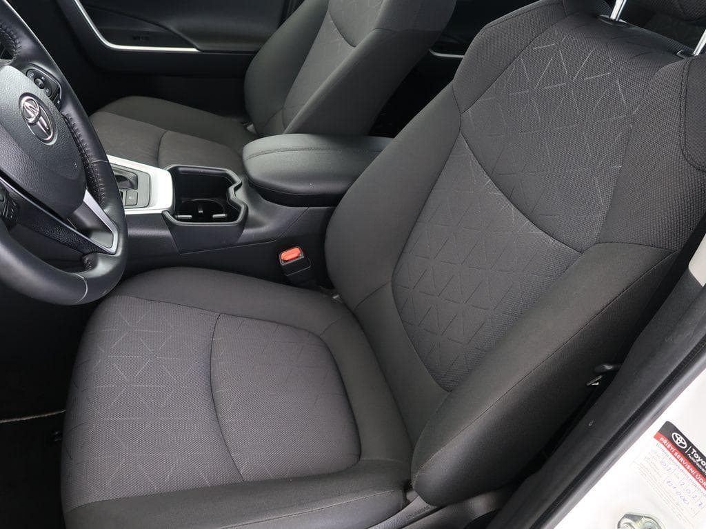 2022 Toyota RAV4 - 9