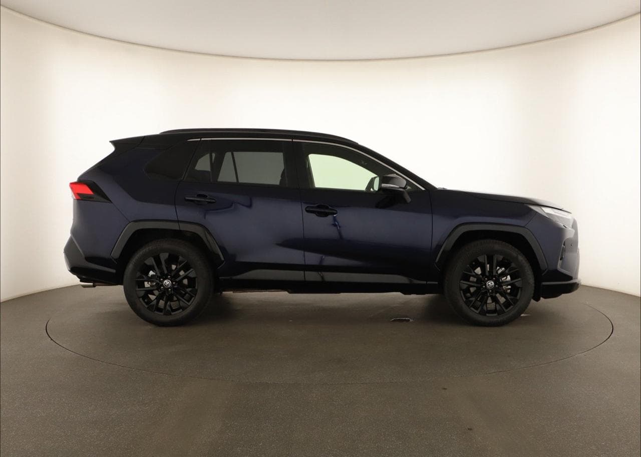 2025 Toyota RAV4 - 8