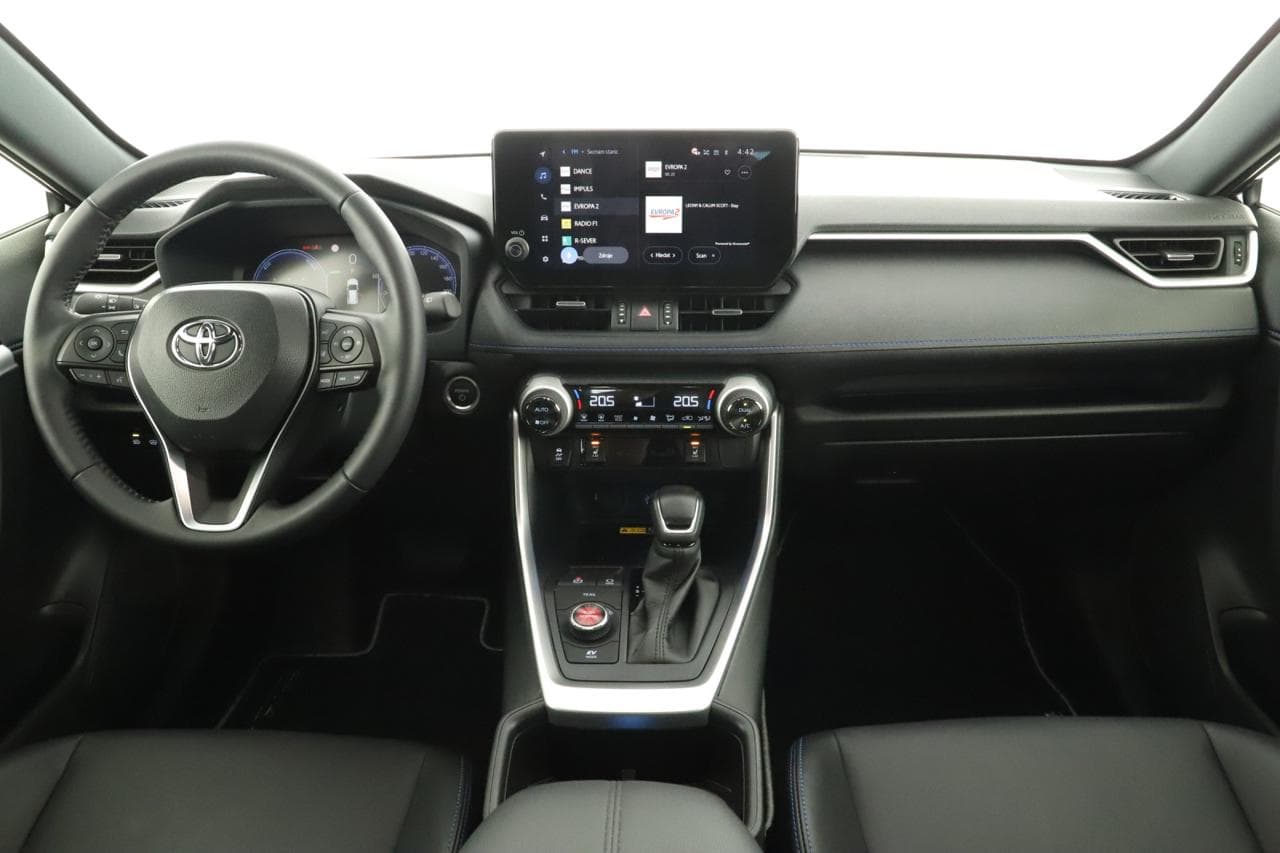 2025 Toyota RAV4 - 9