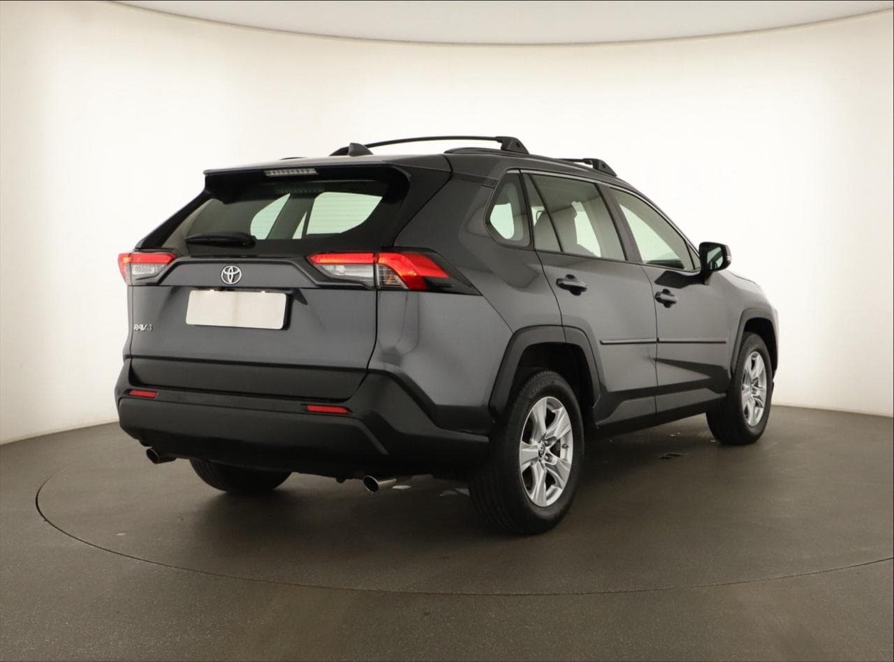 2019 Toyota RAV4 - 7