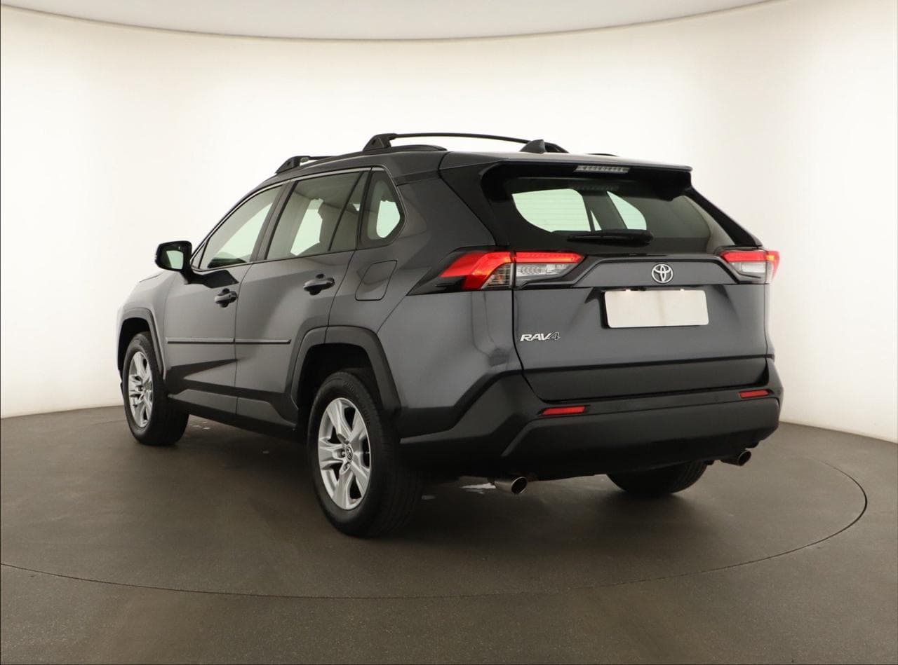 2019 Toyota RAV4 - 5