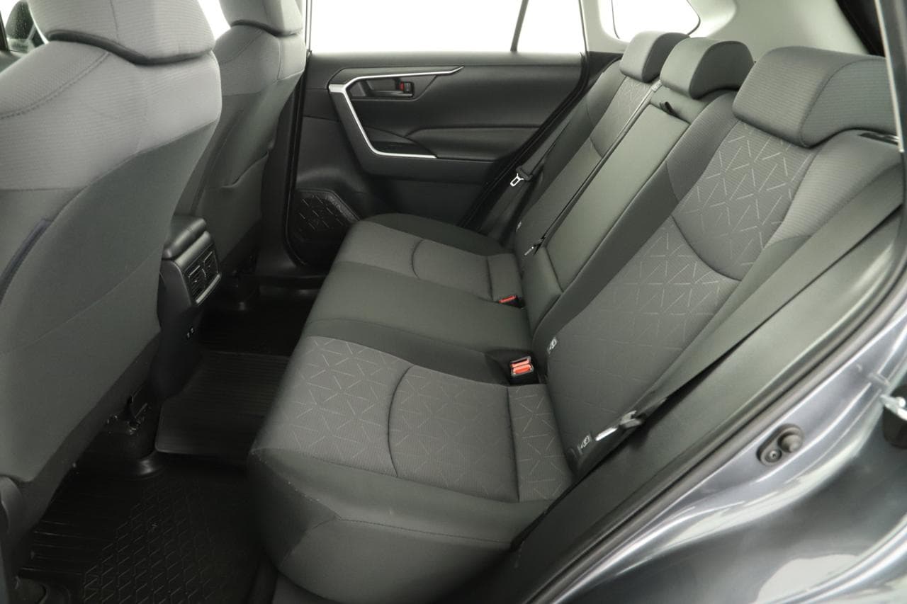2019 Toyota RAV4 - 11