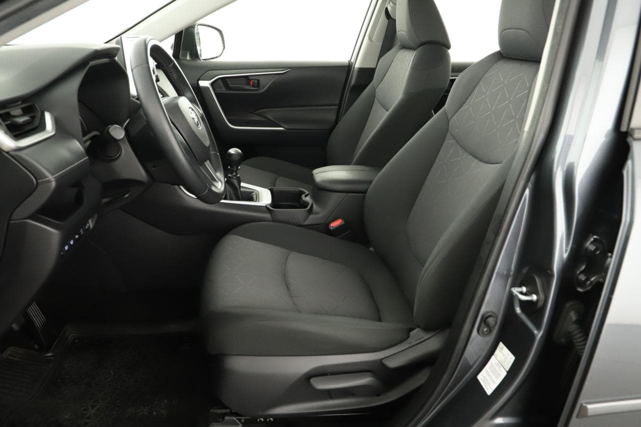 2019 Toyota RAV4 - 12