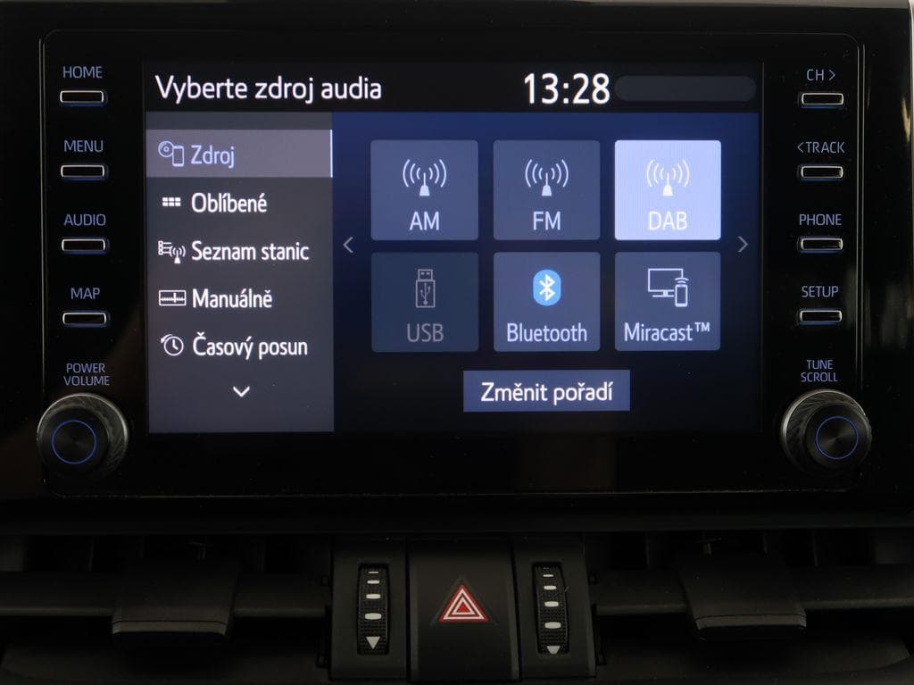 2022 Toyota RAV4 - 18