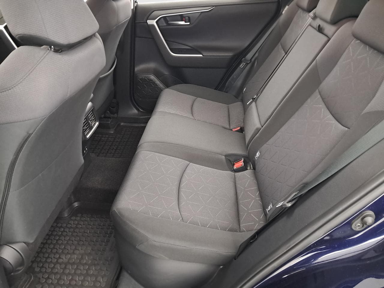 2020 Toyota RAV4 - 15