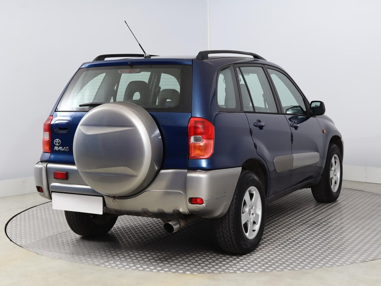2003 Toyota RAV4 - 7