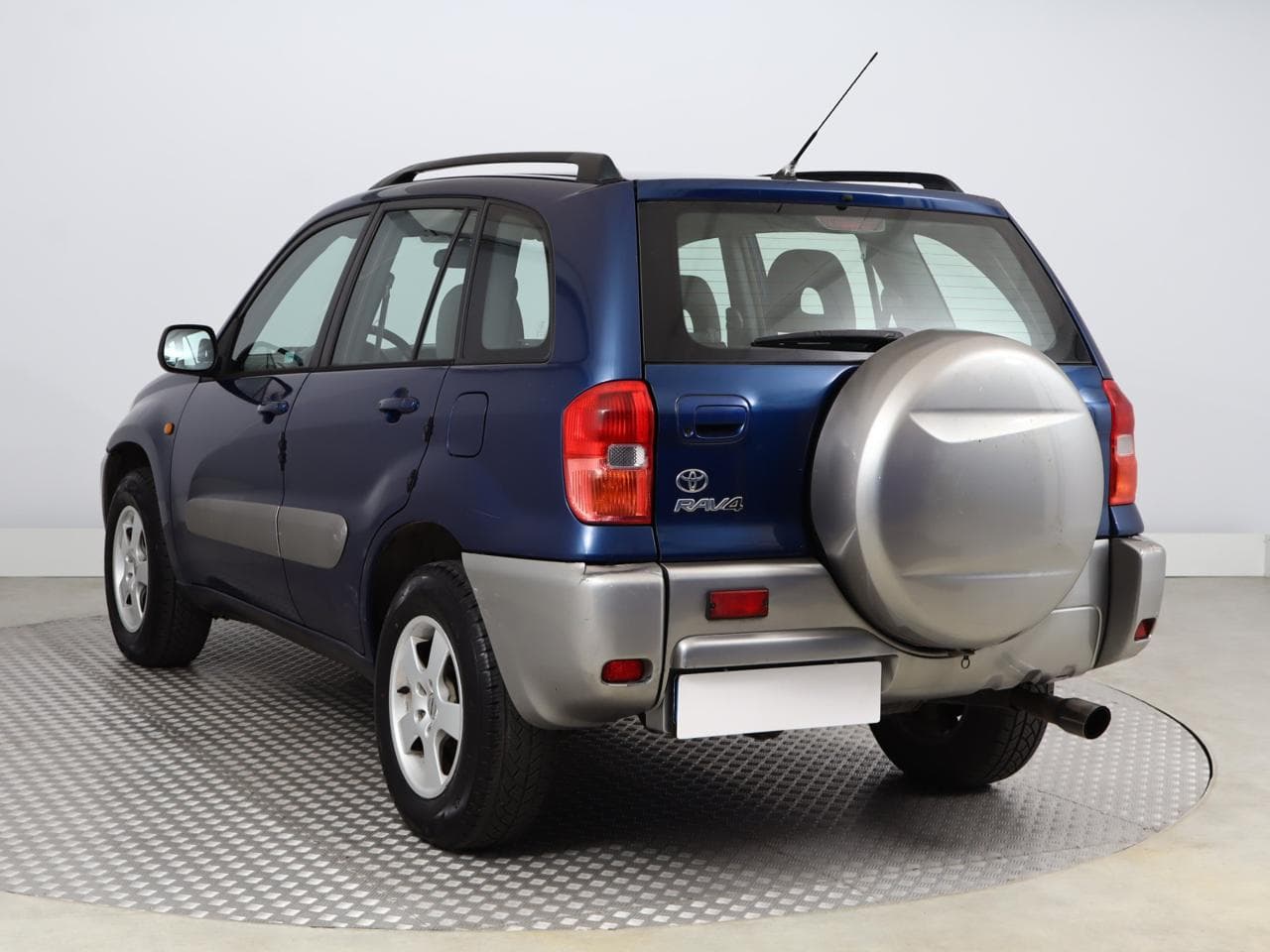 2003 Toyota RAV4 - 5