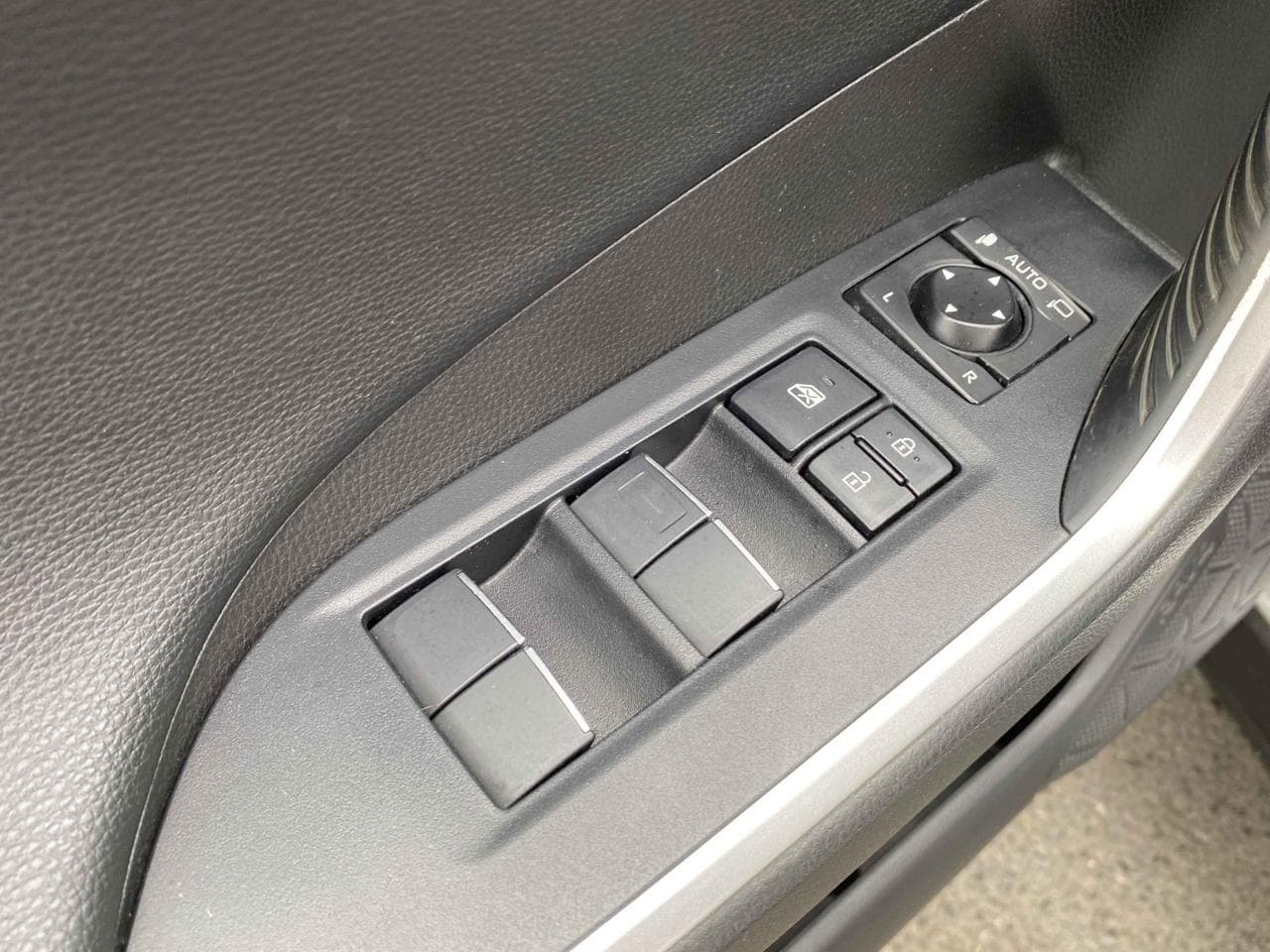 2021 Toyota RAV4 - 13