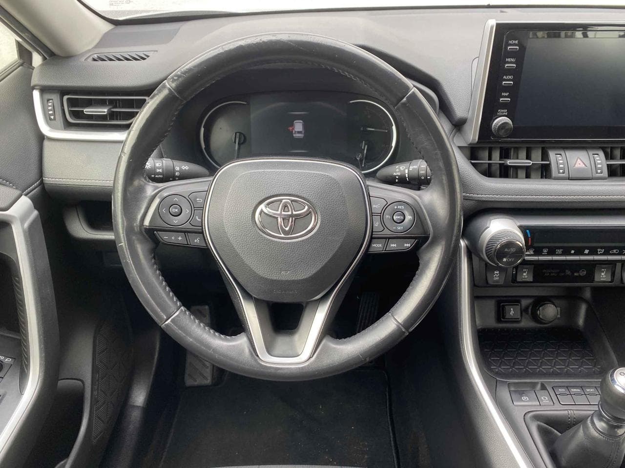 2021 Toyota RAV4 - 11