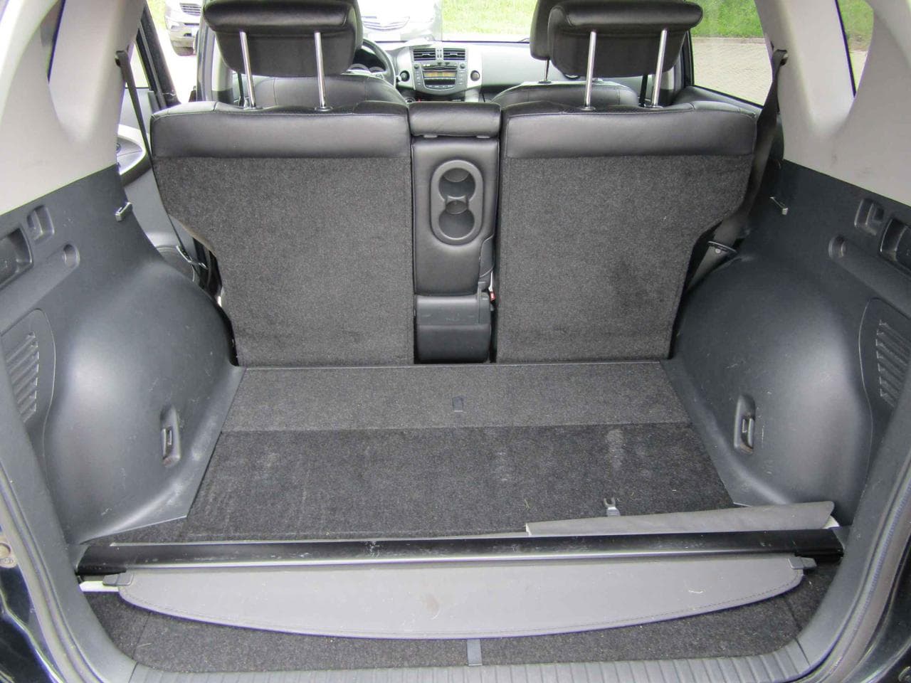 2011 Toyota RAV4 - 8
