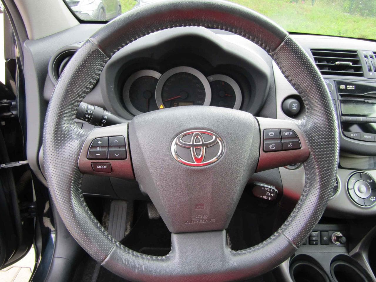 2011 Toyota RAV4 - 12