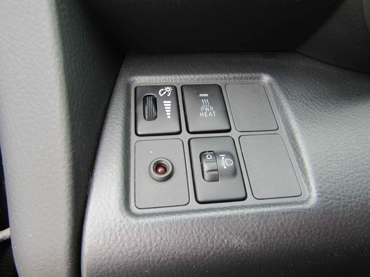2011 Toyota RAV4 - 11