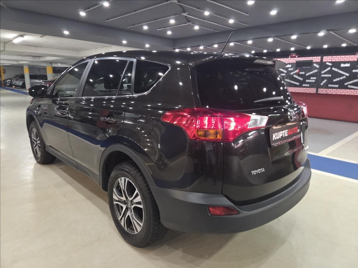 2016 Toyota RAV4 - 4