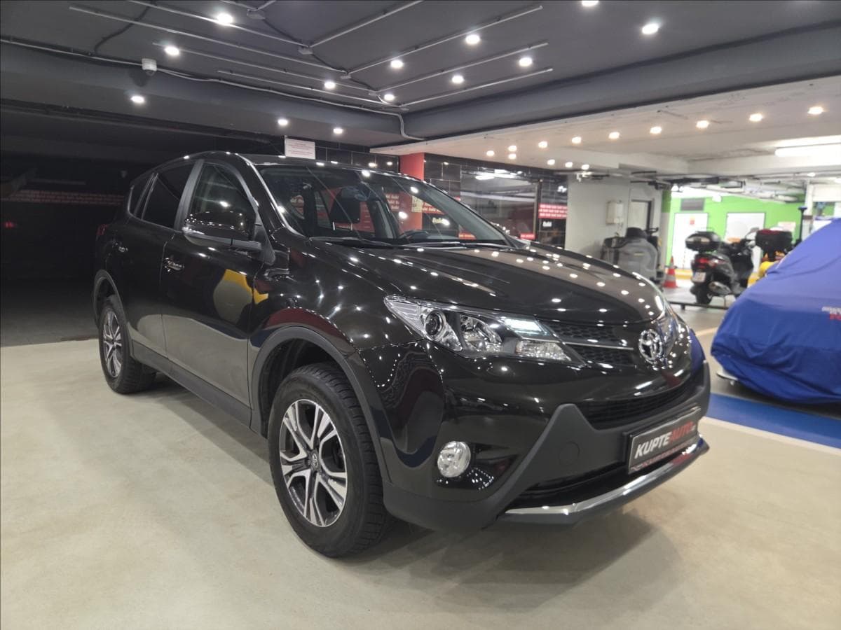 2016 Toyota RAV4 - 2