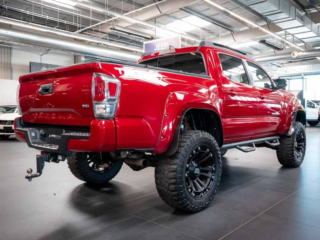 2022 Toyota TACOMA - 8