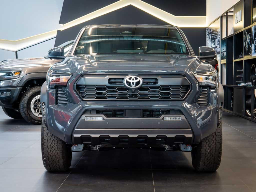 2024 Toyota Tacoma - 9