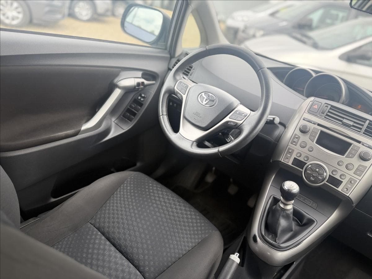 2009 Toyota VERSO - 27