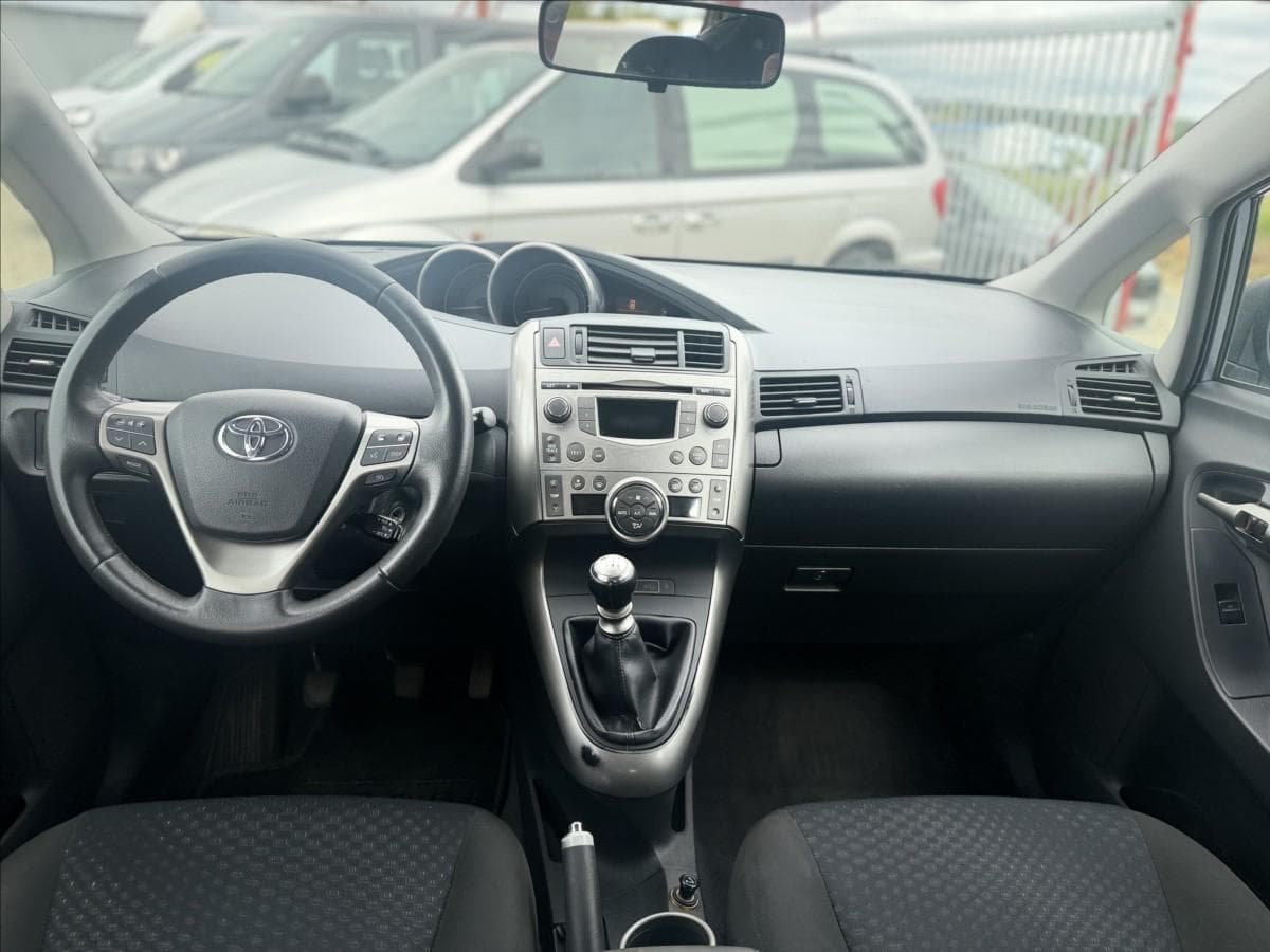 2009 Toyota VERSO - 25