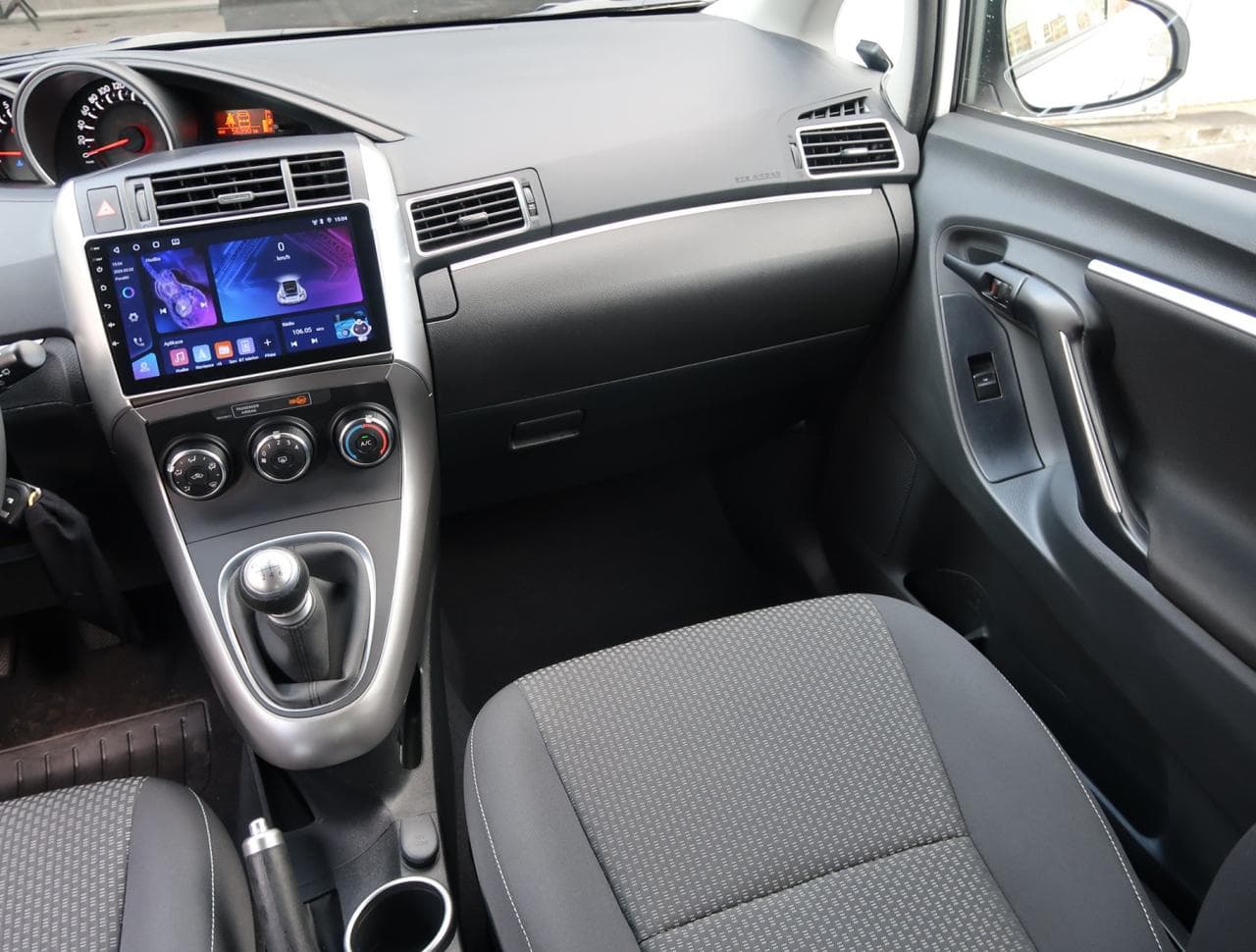 2013 Toyota Verso - 11