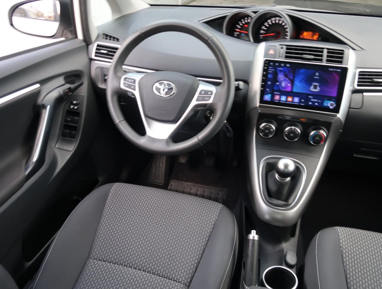 2013 Toyota Verso - 9