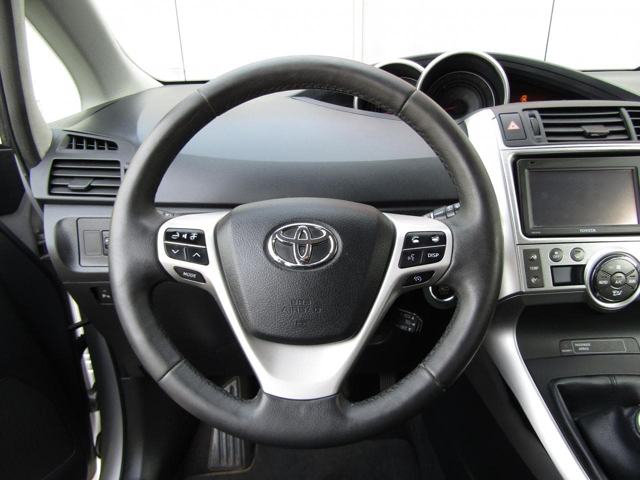 2012 Toyota VERSO - 20