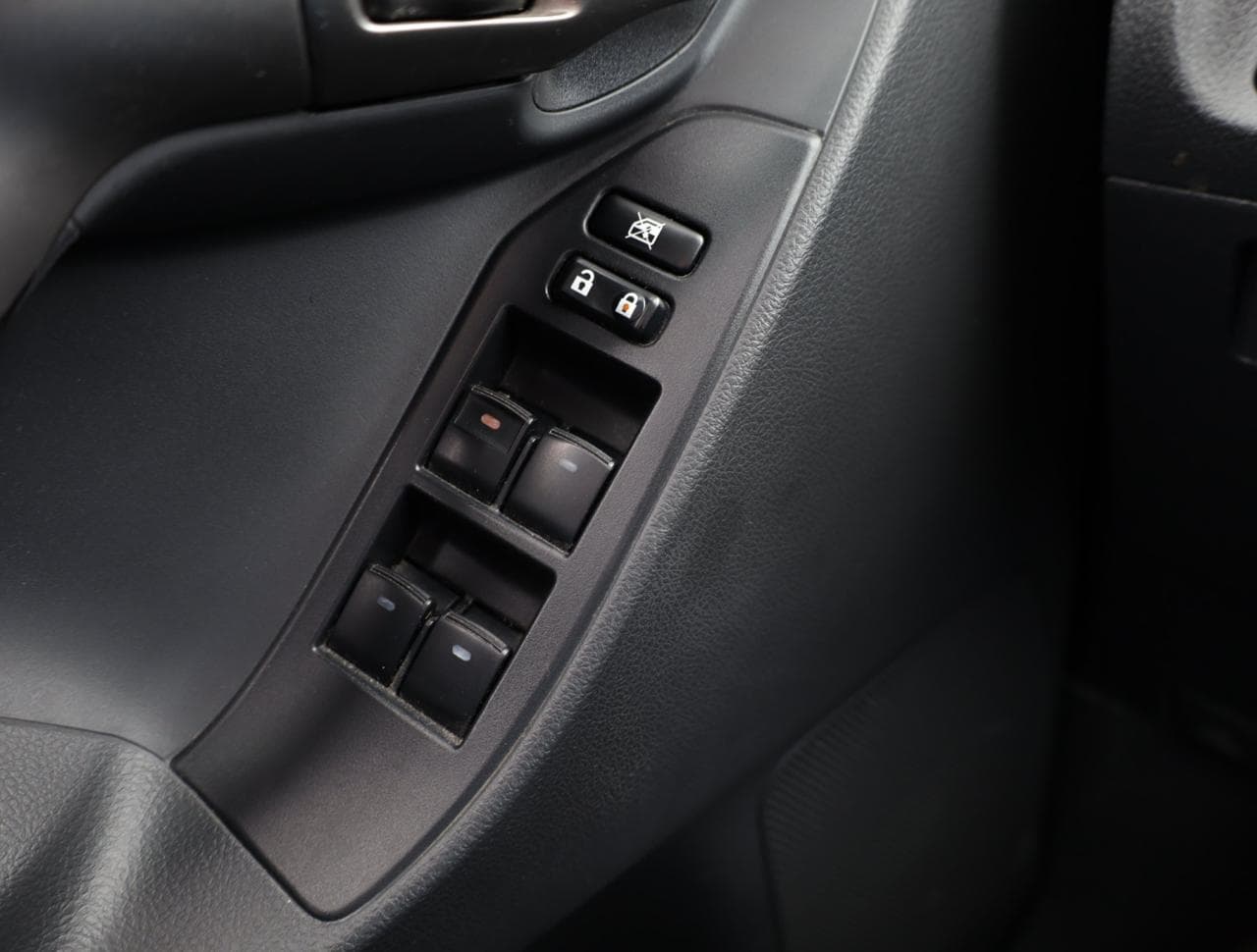 2010 Toyota Verso - 33