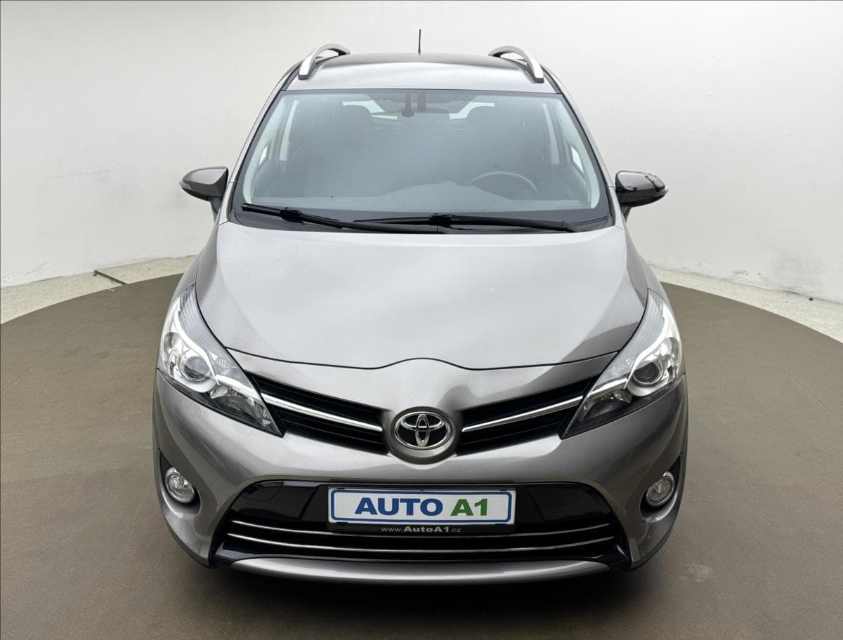 2014 Toyota Verso - 3