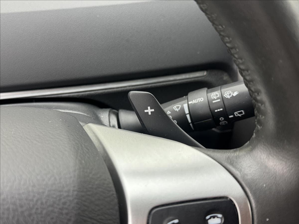 2014 Toyota Verso - 25