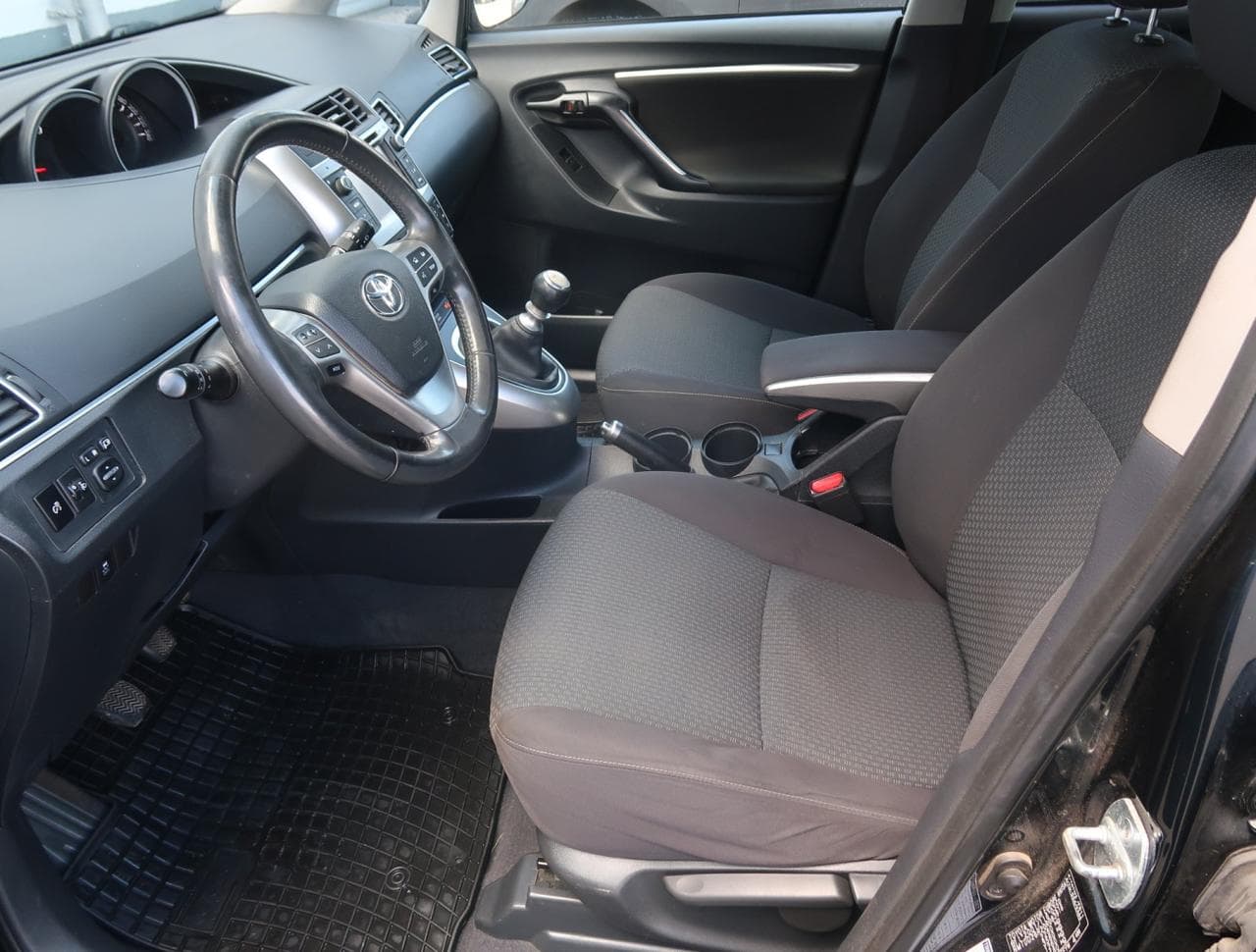 2013 Toyota VERSO - 18