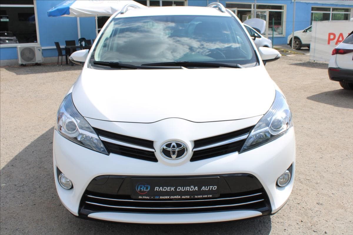 2015 Toyota VERSO - 2